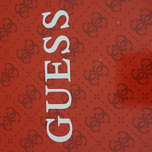 Heel - Picture 2 of 7